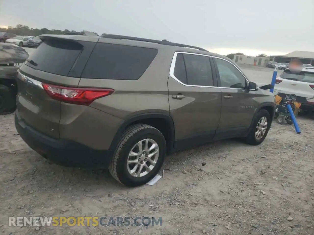 3 Photograph of a damaged car 1GNERGKW0LJ106475 CHEVROLET TRAVERSE 2020