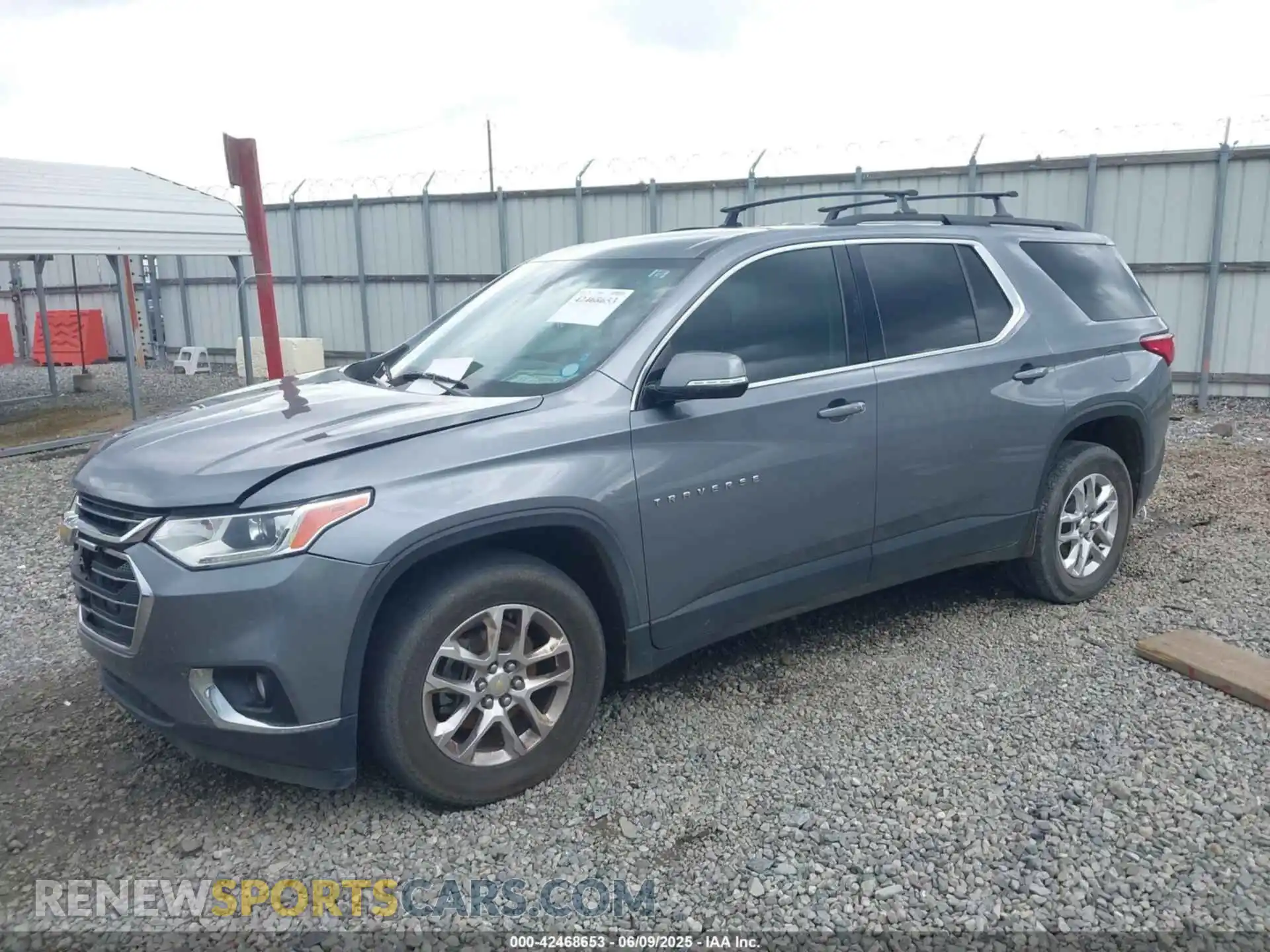 2 fotografías del automóvil dañado 1GNERGKW2LJ113833 CHEVROLET TRAVERSE 2020