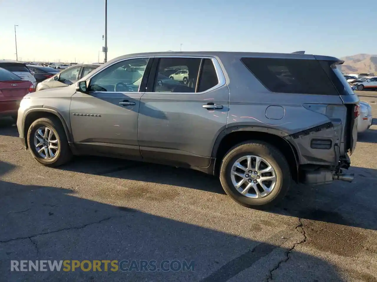 2 Photograph of a damaged car 1GNERFKW2MJ227035 CHEVROLET TRAVERSE 2021