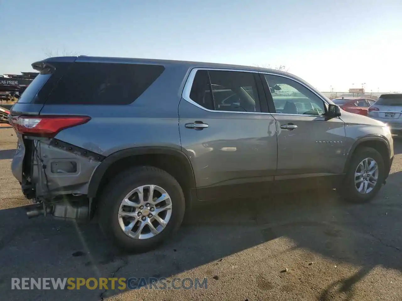 3 Photograph of a damaged car 1GNERFKW2MJ227035 CHEVROLET TRAVERSE 2021