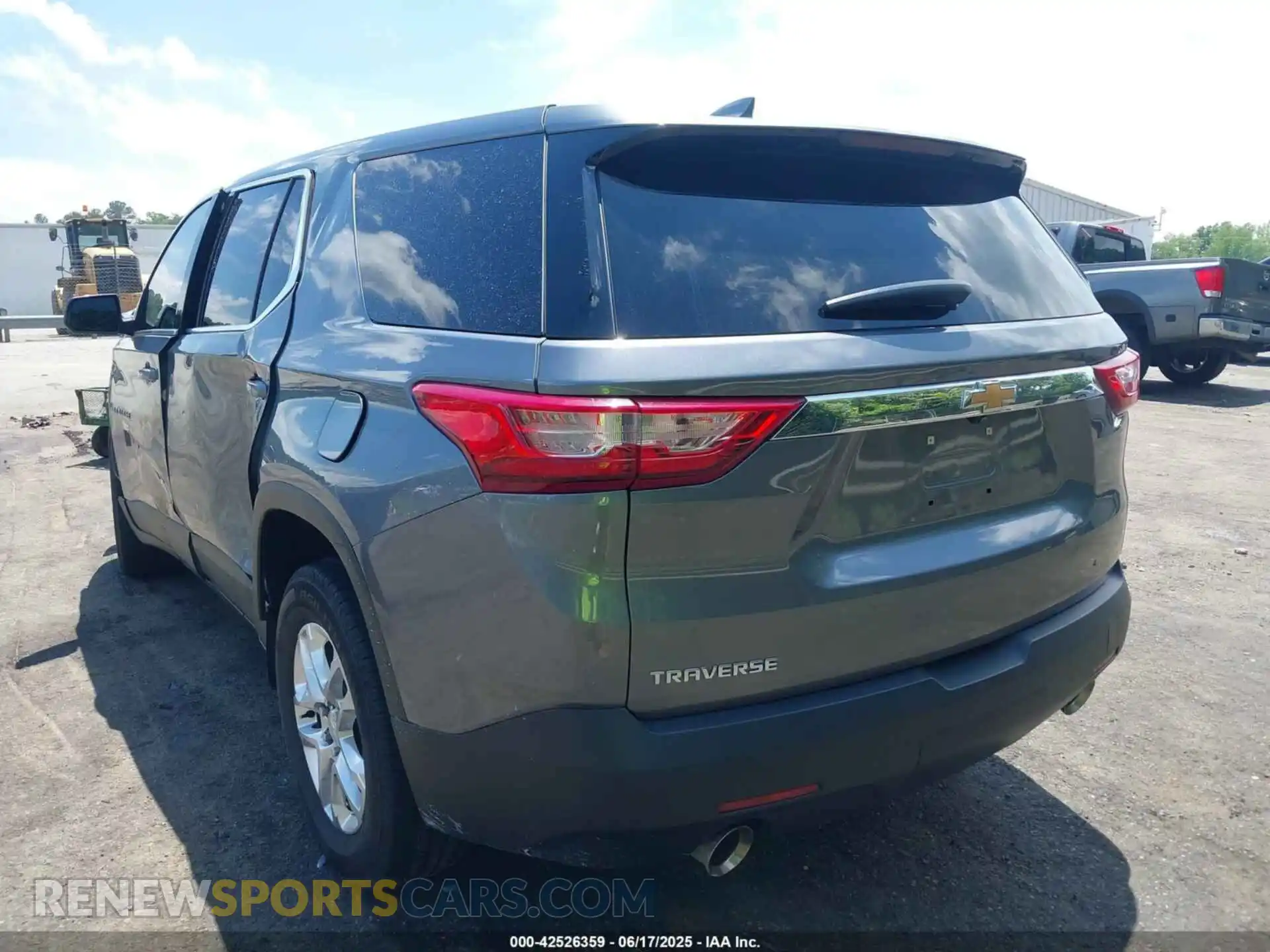 3 fotografías del automóvil dañado 1GNERFKWXMJ213433 CHEVROLET TRAVERSE 2021
