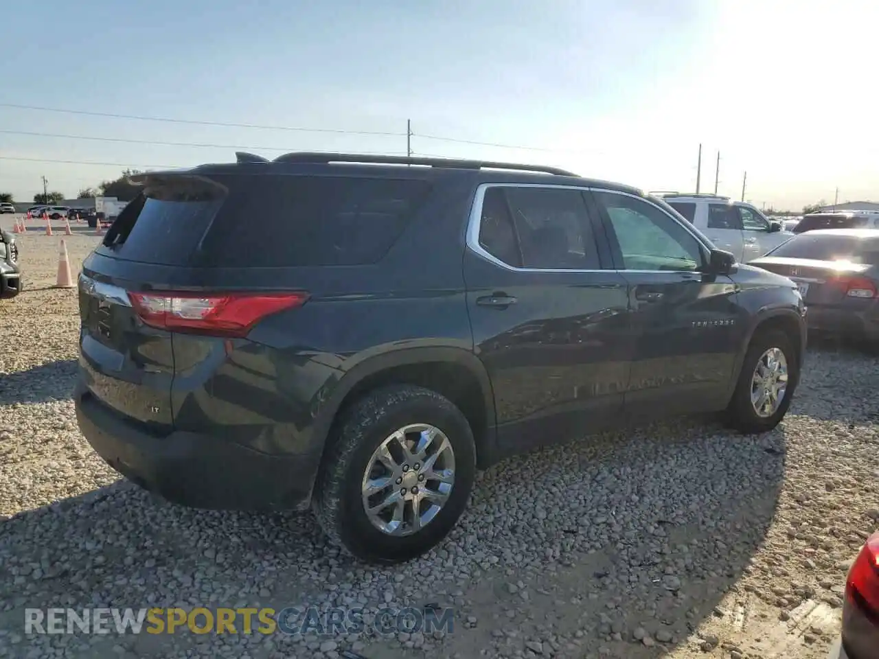 3 Photograph of a damaged car 1GNERGKW1MJ191716 CHEVROLET TRAVERSE 2021