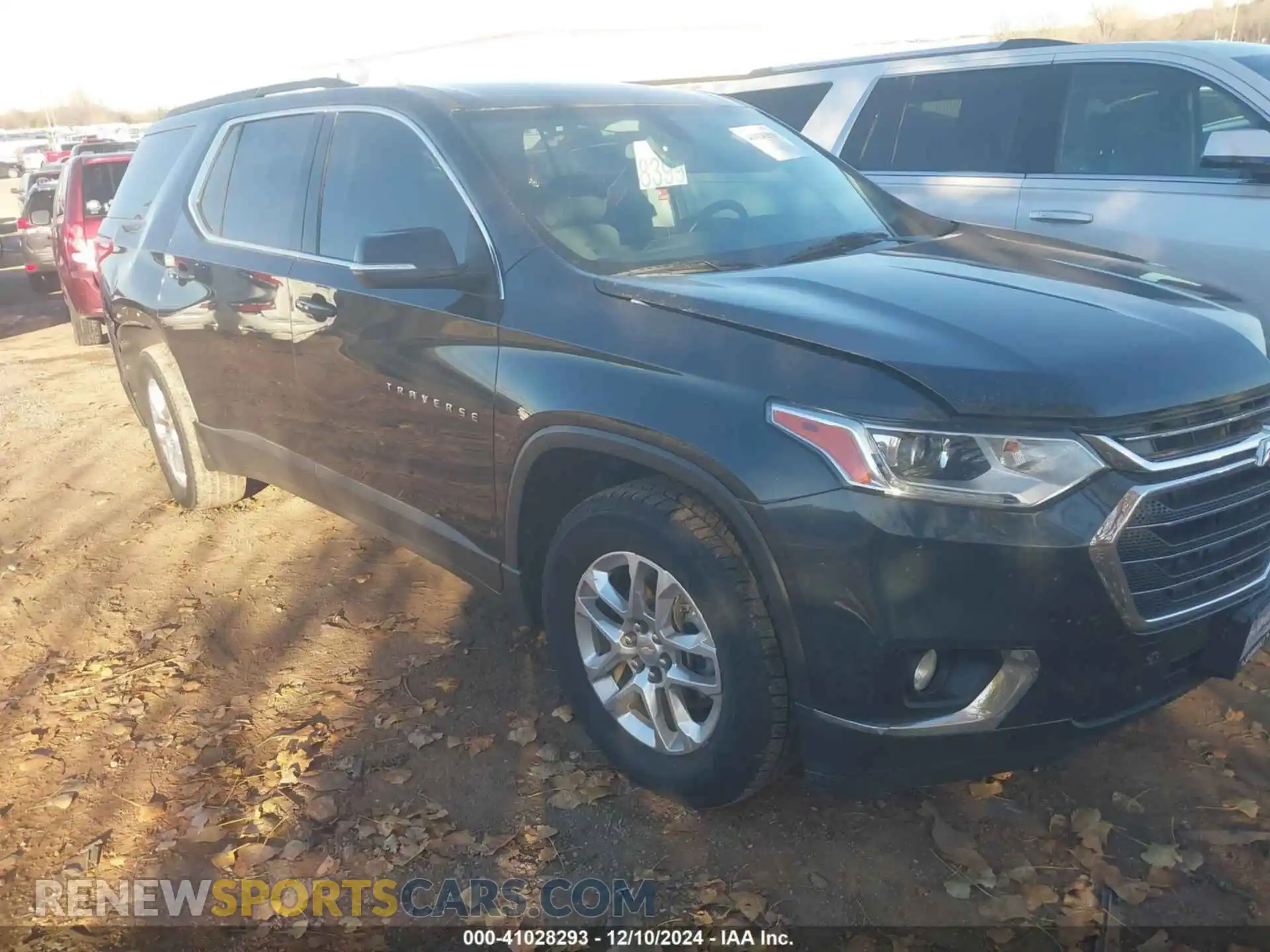 1 Photograph of a damaged car 1GNERGKW2MJ144176 CHEVROLET TRAVERSE 2021