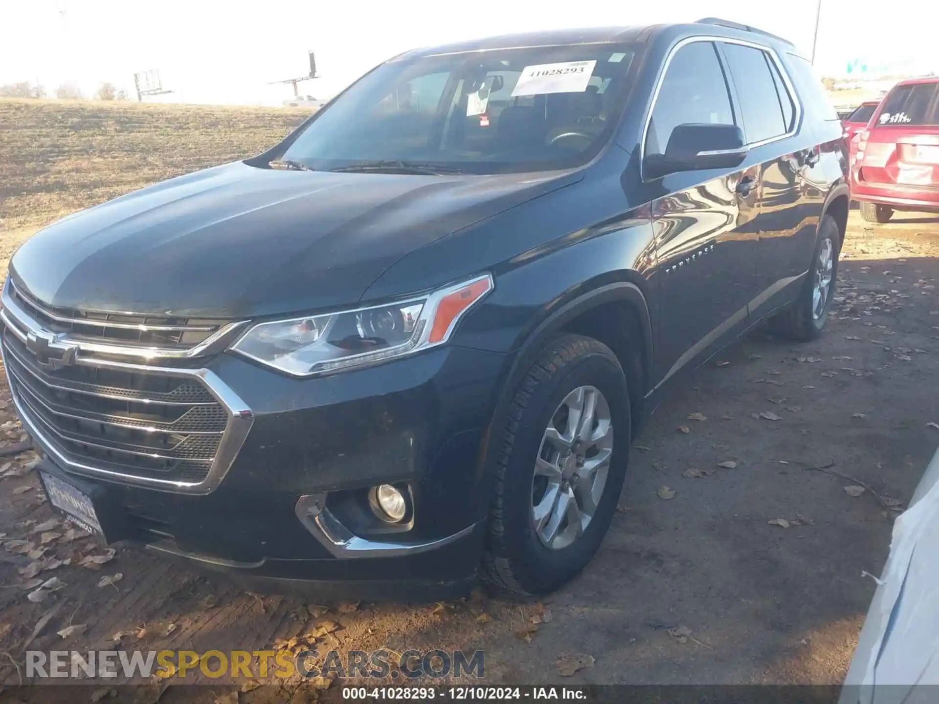 2 Photograph of a damaged car 1GNERGKW2MJ144176 CHEVROLET TRAVERSE 2021