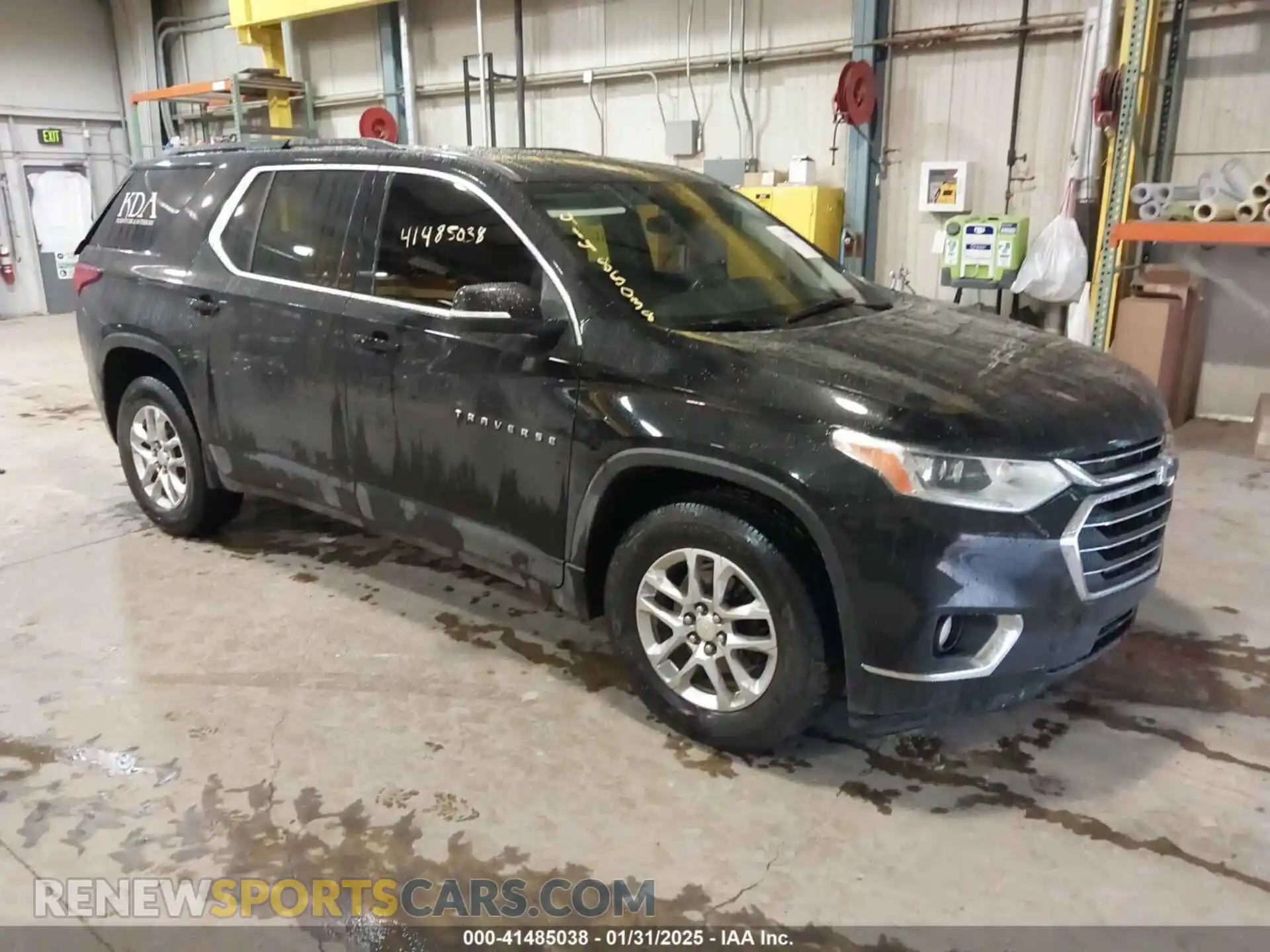 1 Photograph of a damaged car 1GNERGKW2MJ167831 CHEVROLET TRAVERSE 2021