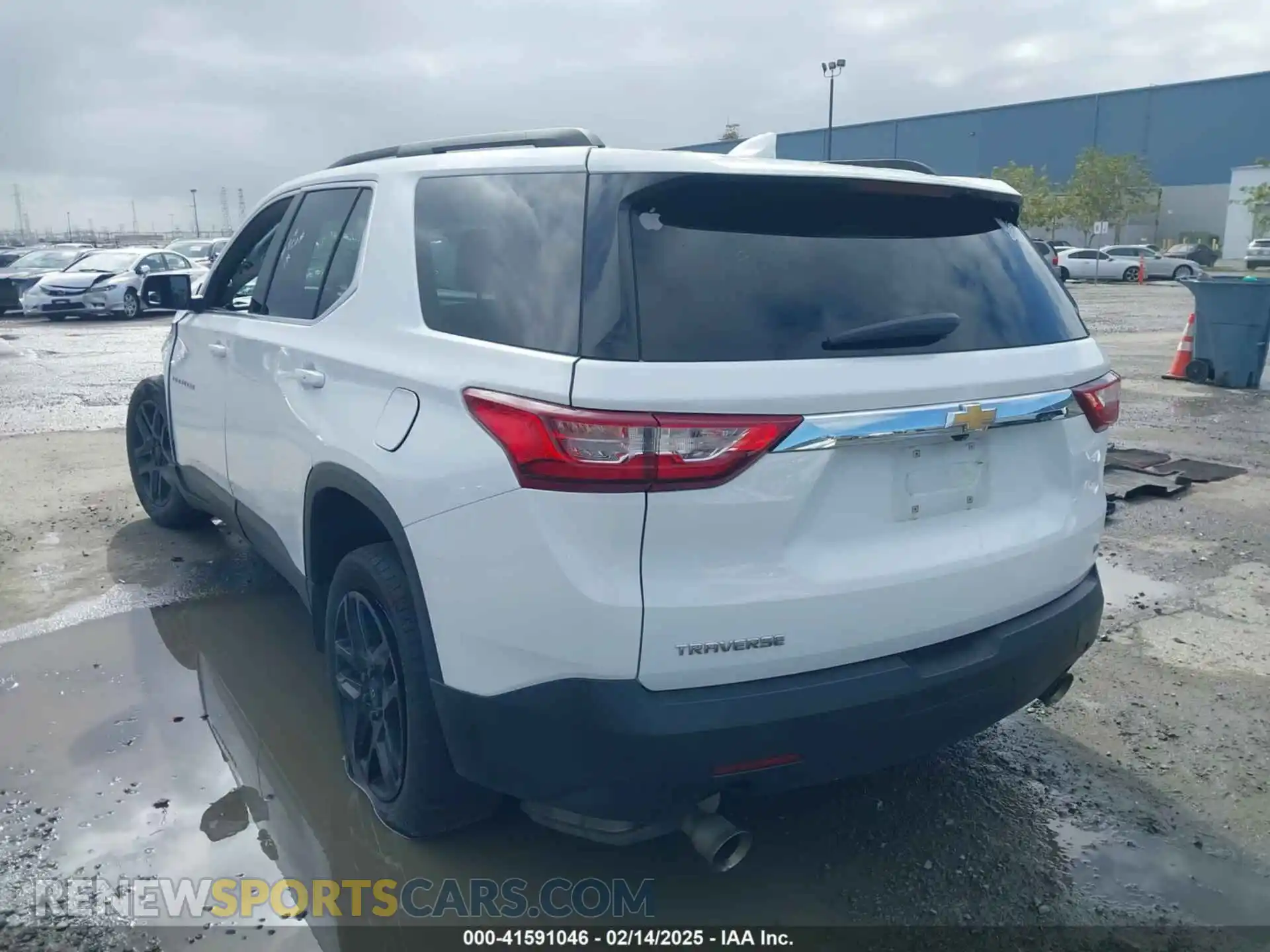 3 Photograph of a damaged car 1GNERGKW3MJ112997 CHEVROLET TRAVERSE 2021