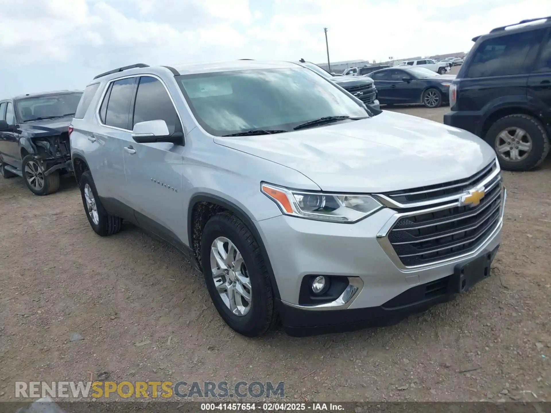 1 Photograph of a damaged car 1GNERGKW6MJ206811 CHEVROLET TRAVERSE 2021