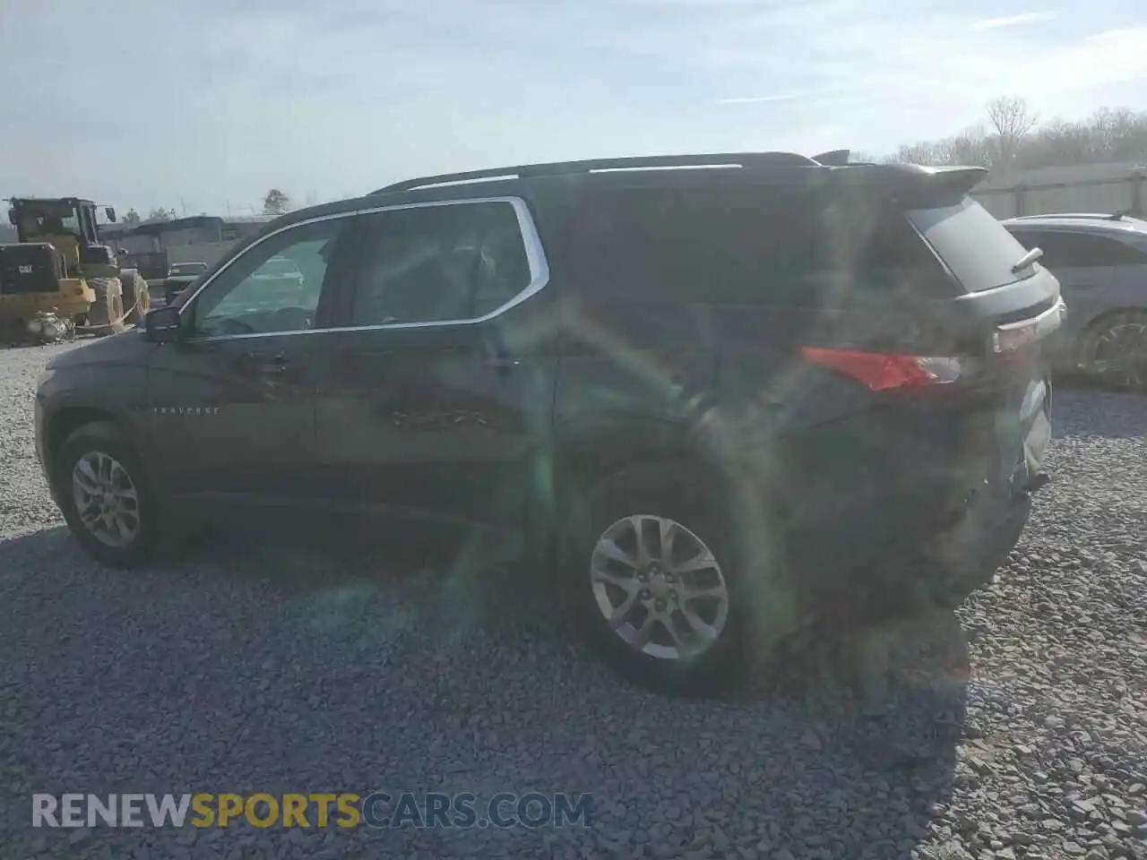 2 Photograph of a damaged car 1GNERGKW7MJ145050 CHEVROLET TRAVERSE 2021