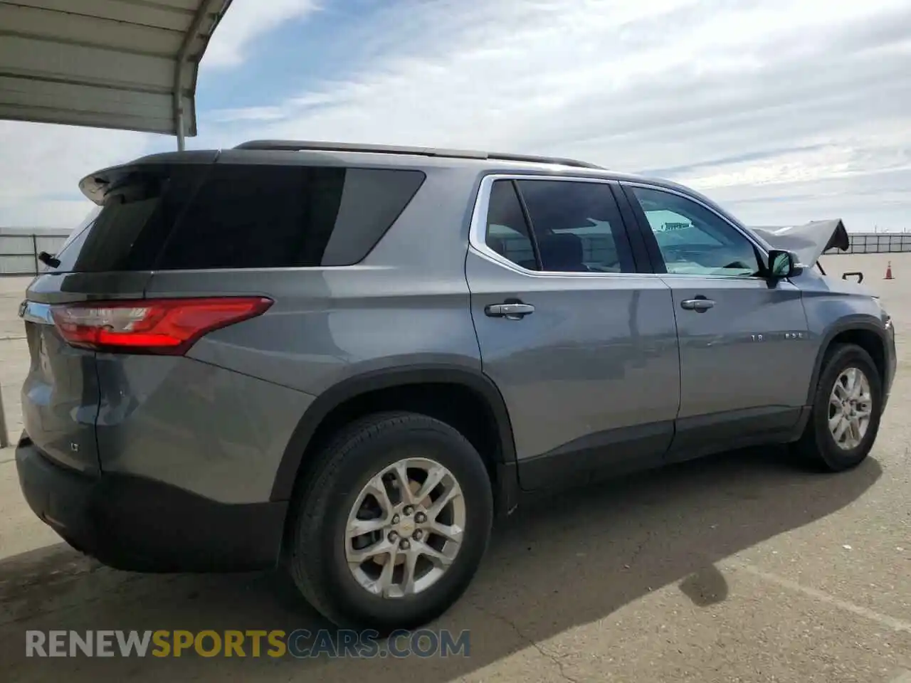 3 Photograph of a damaged car 1GNERGKW7MJ249943 CHEVROLET TRAVERSE 2021