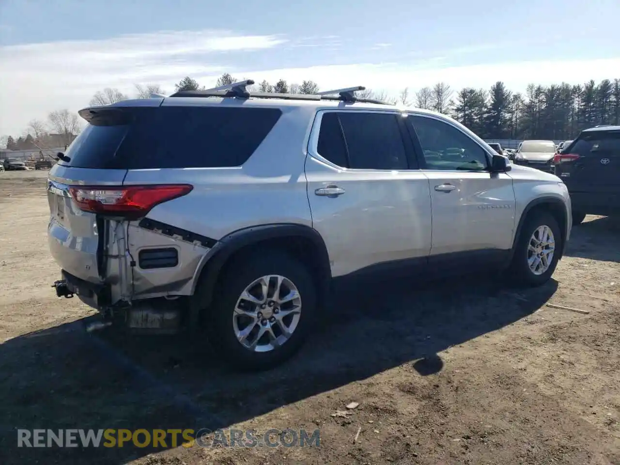 3 Photograph of a damaged car 1GNERGKW8MJ187114 CHEVROLET TRAVERSE 2021