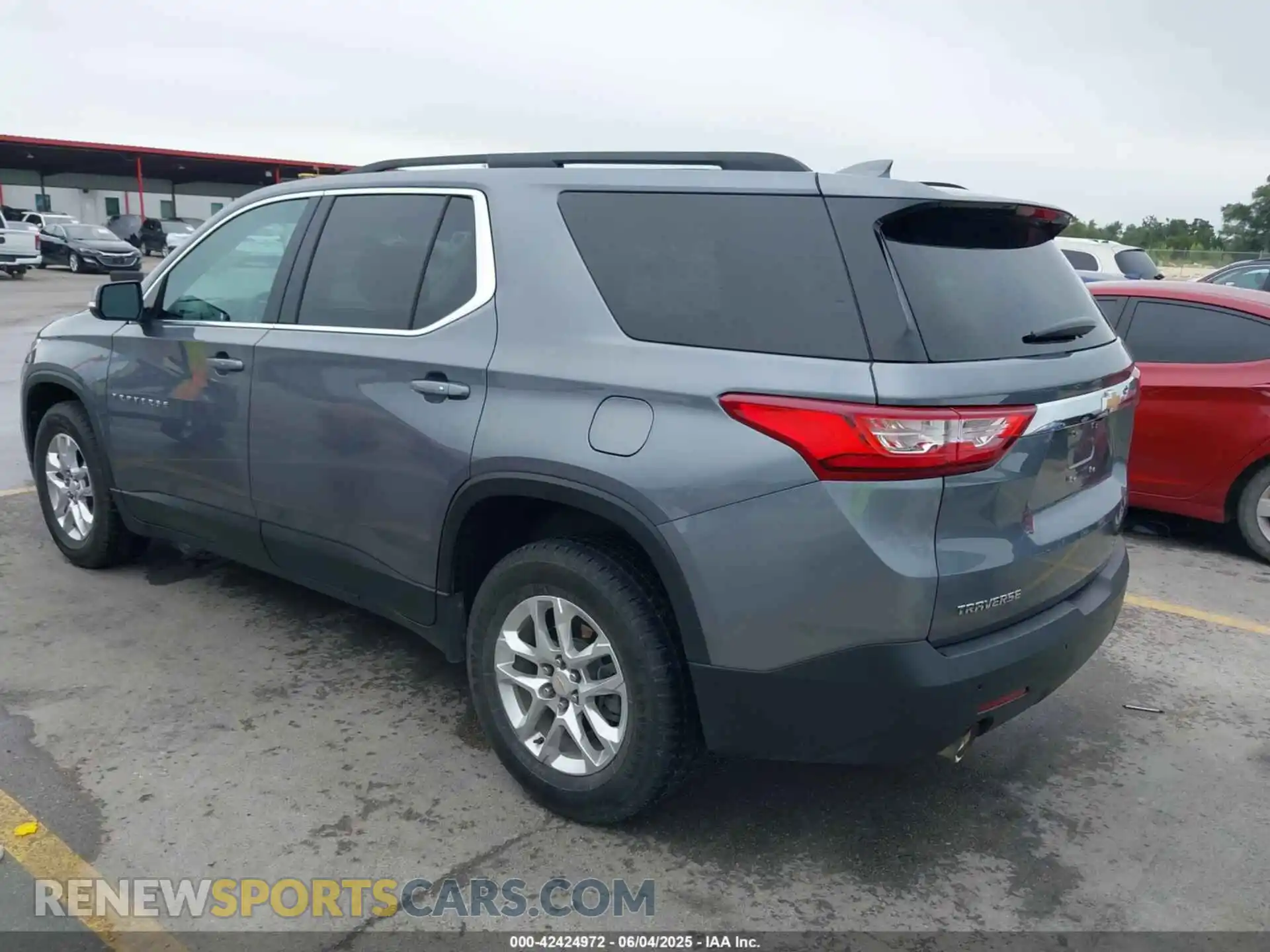 3 Photograph of a damaged car 1GNERGKW8MJ210147 CHEVROLET TRAVERSE 2021