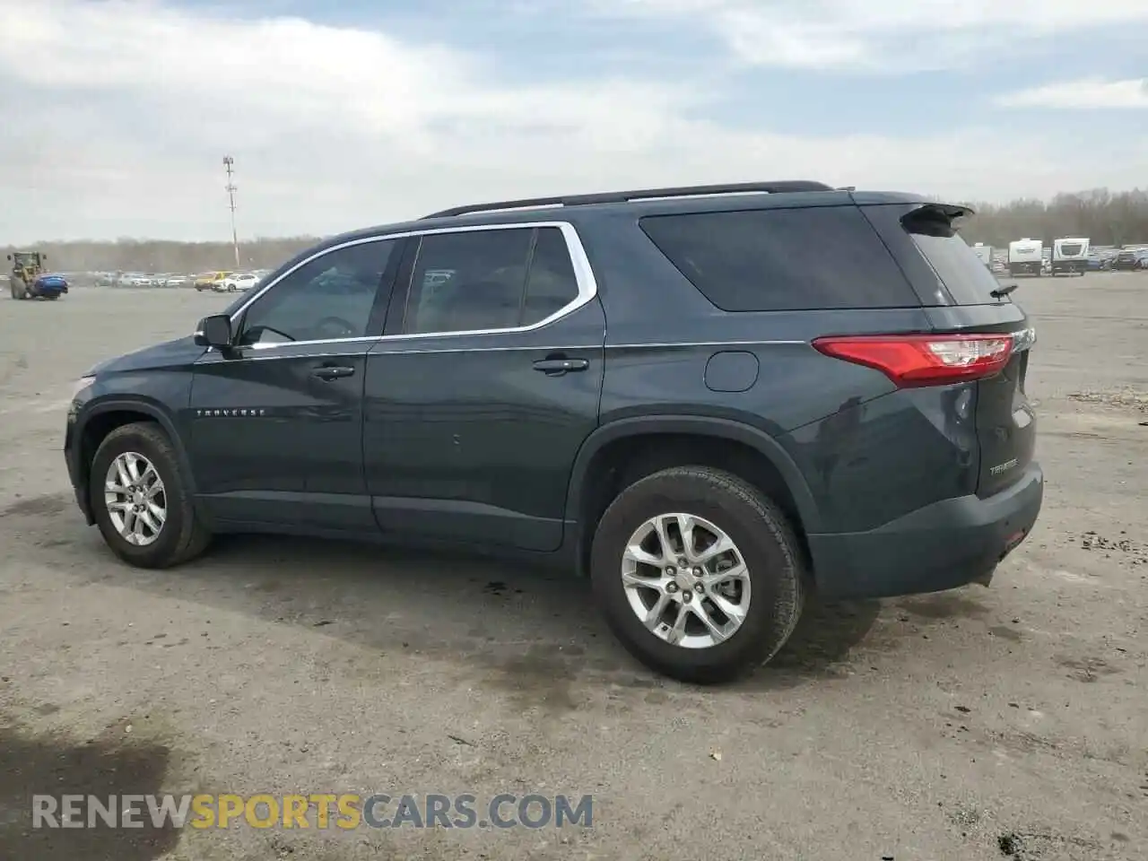 2 Photograph of a damaged car 1GNERGKWXMJ100653 CHEVROLET TRAVERSE 2021