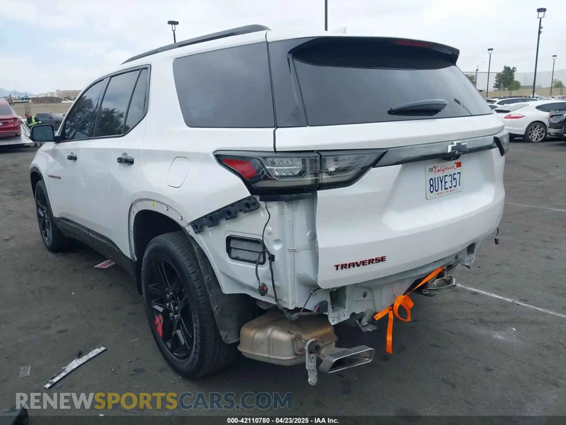 3 Photograph of a damaged car 1GNERKKWXMJ133834 CHEVROLET TRAVERSE 2021