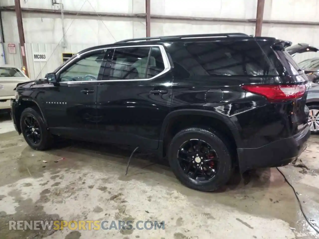 2 Photograph of a damaged car 1GNEVGKW0MJ206749 CHEVROLET TRAVERSE 2021