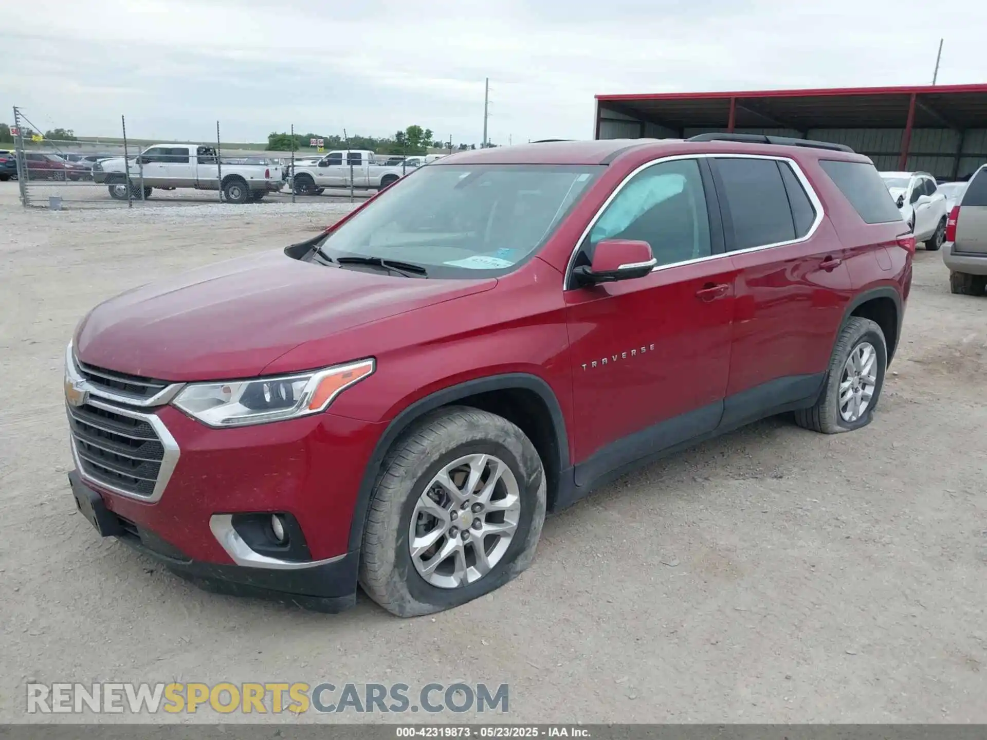 2 Photograph of a damaged car 1GNEVGKW2MJ110055 CHEVROLET TRAVERSE 2021