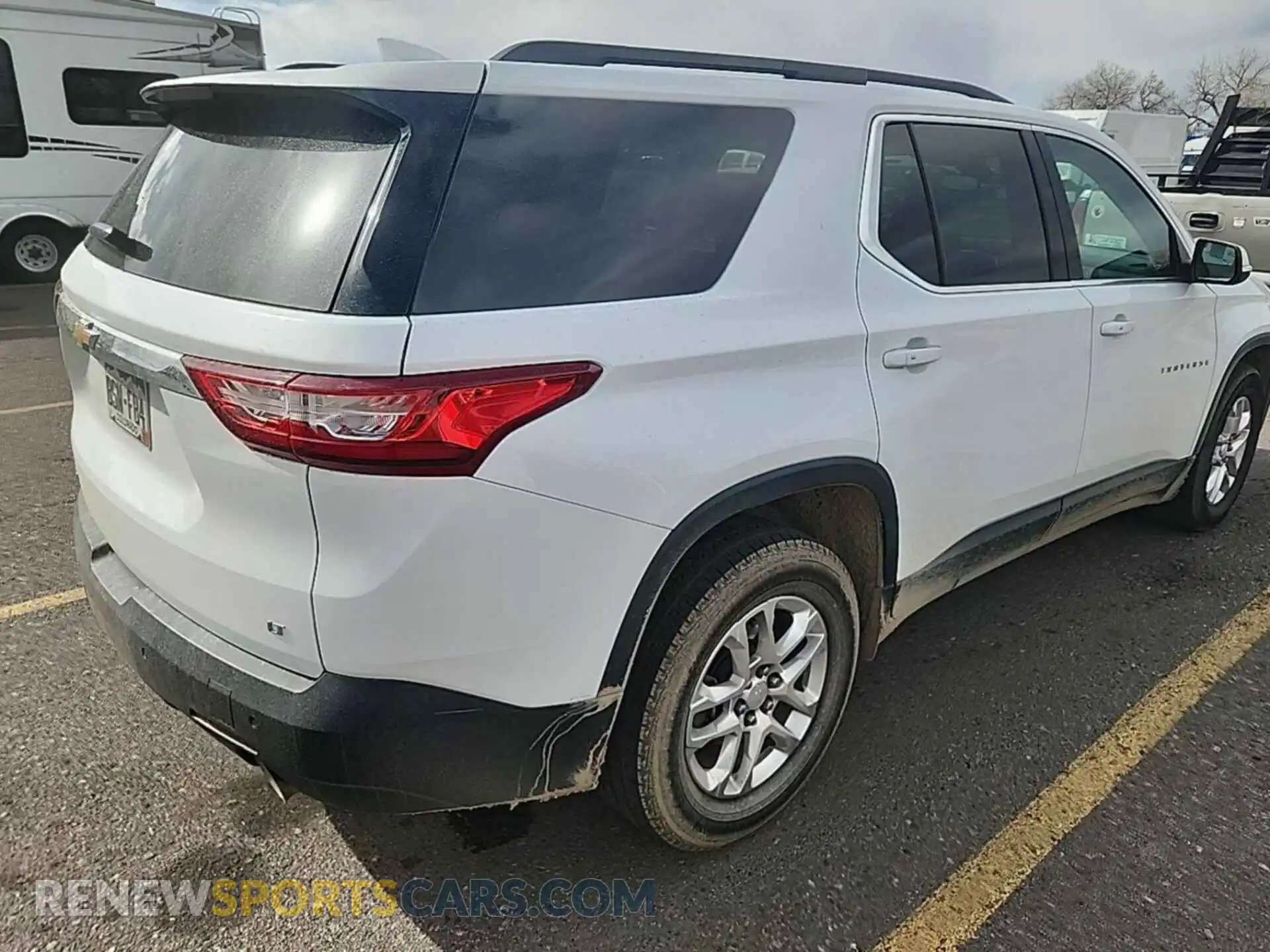 1 Photograph of a damaged car 1GNEVGKW7MJ181865 CHEVROLET TRAVERSE 2021