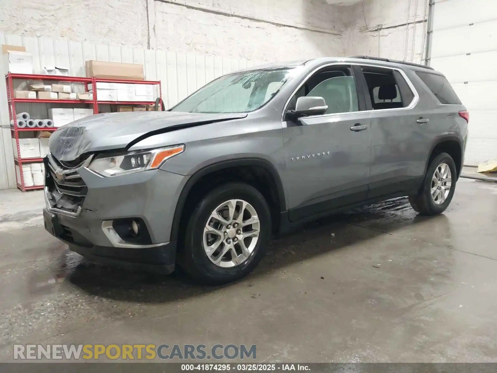 2 Photograph of a damaged car 1GNEVGKWXMJ221288 CHEVROLET TRAVERSE 2021