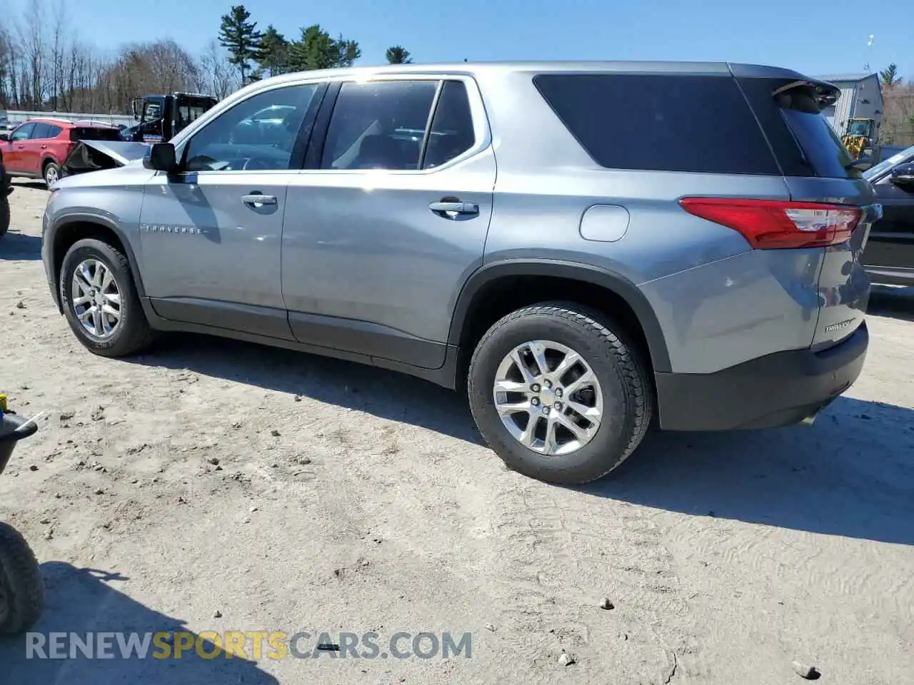 2 Photograph of a damaged car 1GNEVLKW8MJ169359 CHEVROLET TRAVERSE 2021