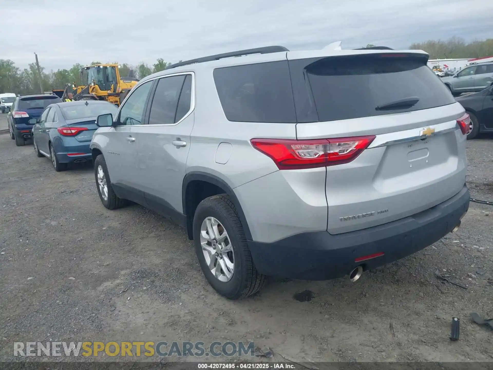 3 Фотография поврежденного автомобиля 1GNEVMKW6MJ221433 CHEVROLET TRAVERSE 2021