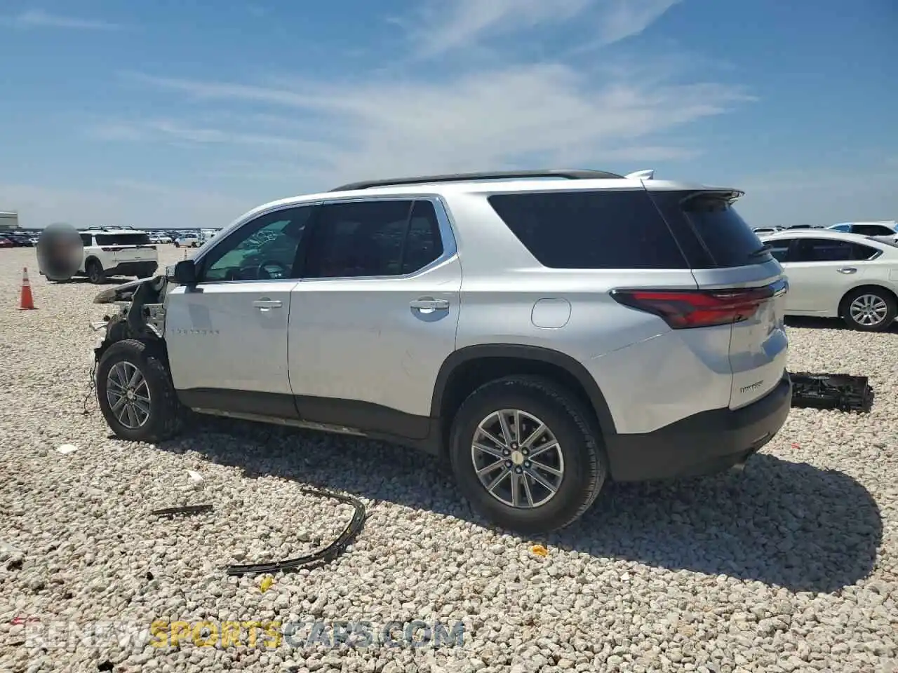 2 Фотография поврежденного автомобиля 1GNERGKW1NJ135504 CHEVROLET TRAVERSE 2022