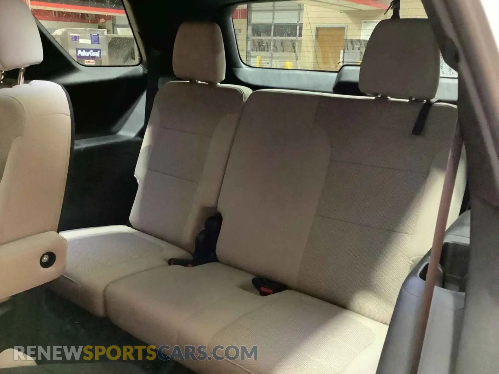 2 fotografías del automóvil dañado 1GNERGKW1NJ150939 CHEVROLET TRAVERSE 2022