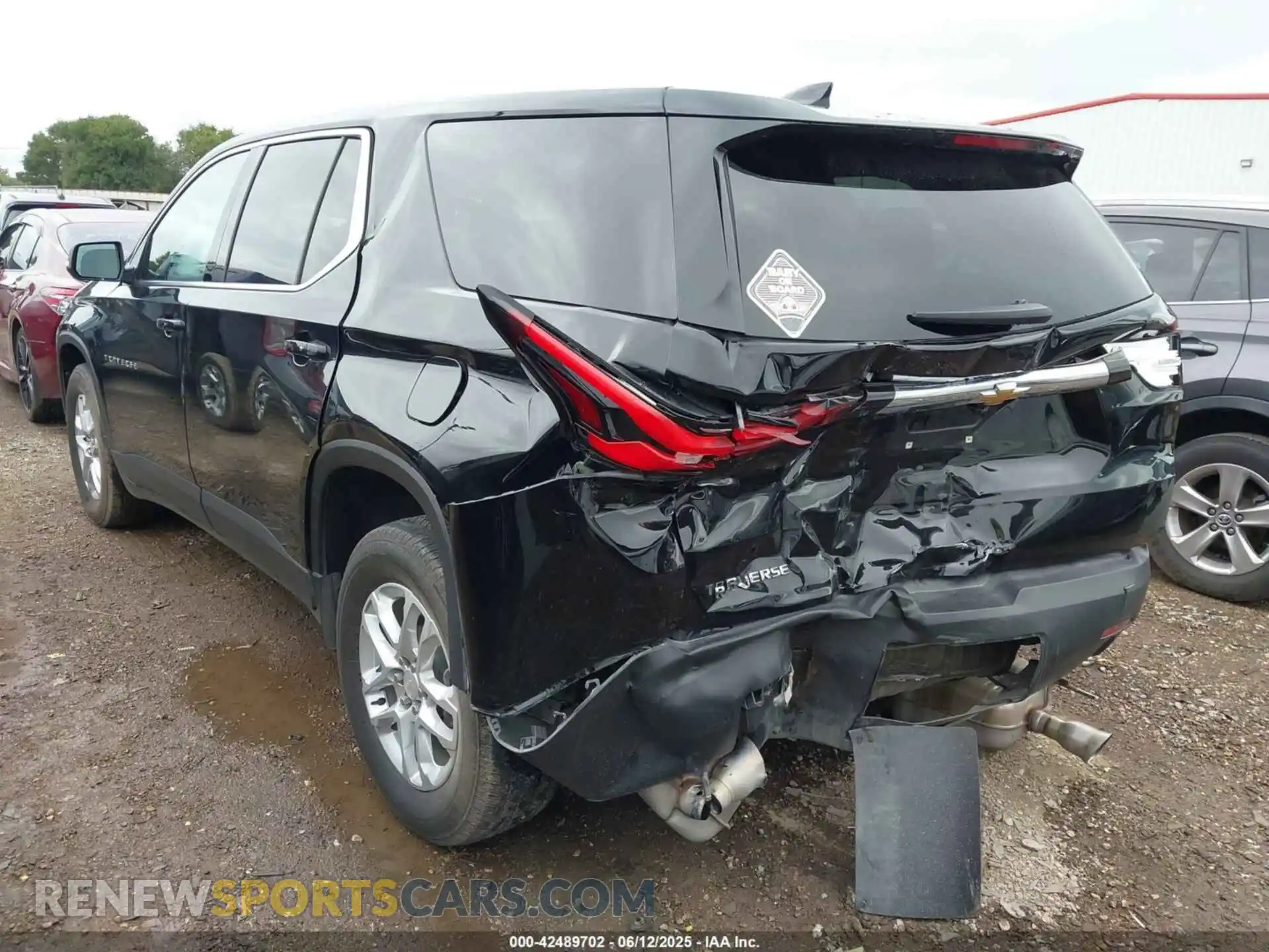 3 Photograph of a damaged car 1GNERFKW1PJ333545 CHEVROLET TRAVERSE 2023
