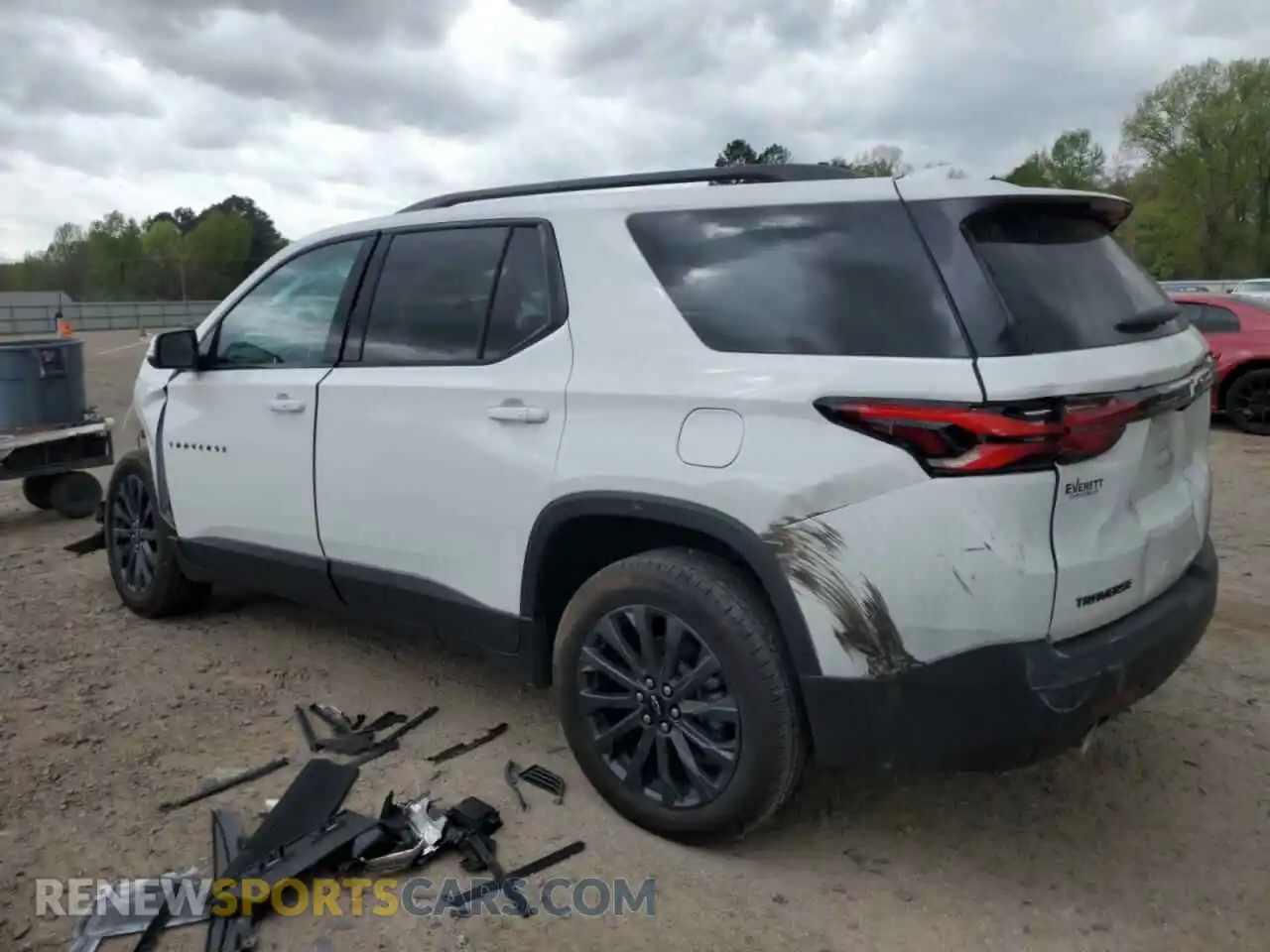 2 fotografías del automóvil dañado 1GNERJKW9PJ284386 CHEVROLET TRAVERSE 2023