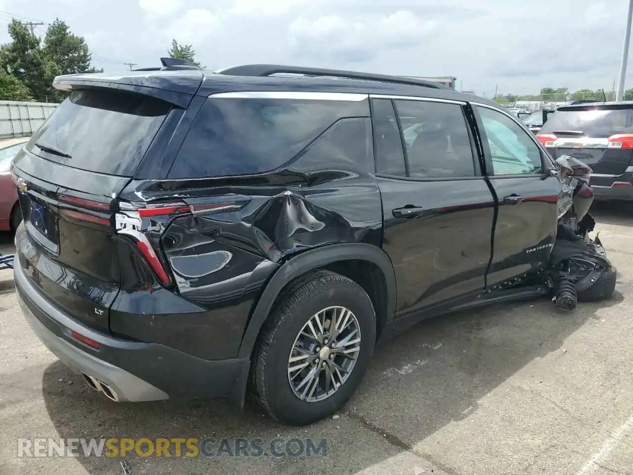 3 Photograph of a damaged car 1GNERGKS0RJ165399 CHEVROLET TRAVERSE 2024