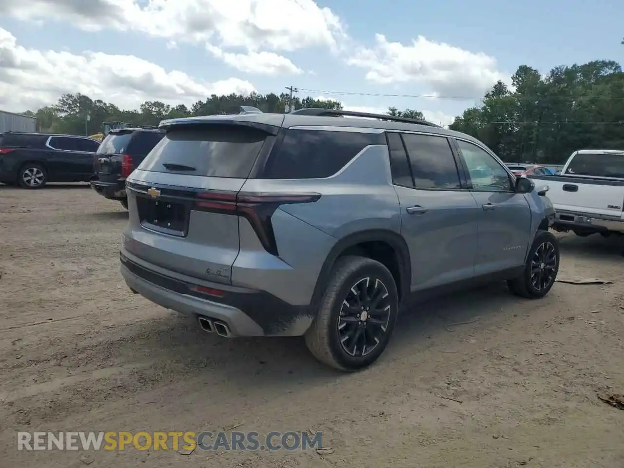 3 Фотография поврежденного автомобиля 1GNERGKS6RJ243460 CHEVROLET TRAVERSE 2024