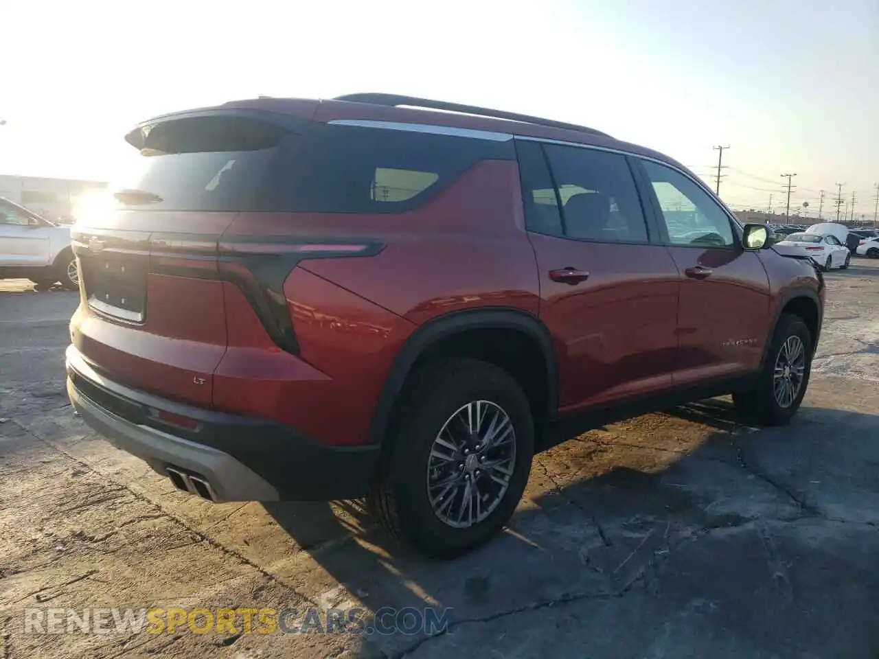 3 Photograph of a damaged car 1GNERGKS7RJ153380 CHEVROLET TRAVERSE 2024