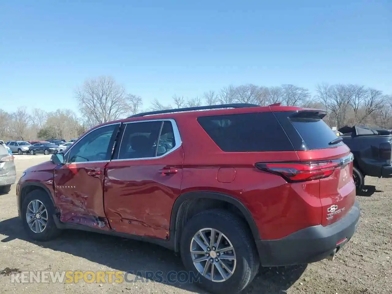 2 Photograph of a damaged car 1GNETVKW4RJ130910 CHEVROLET TRAVERSE 2024