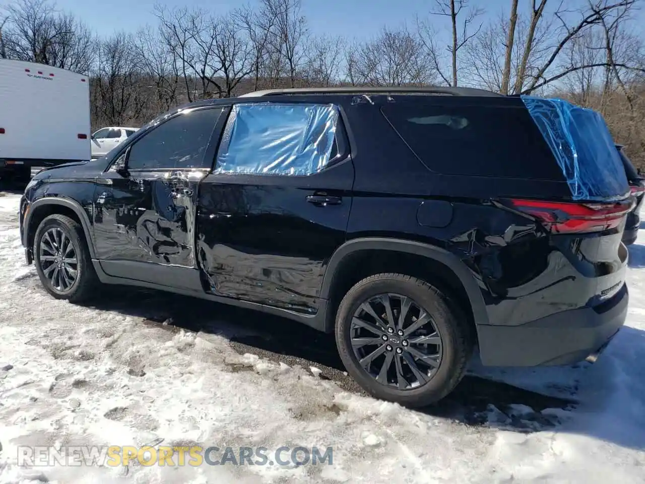 2 Photograph of a damaged car 1GNETYKW8RJ128773 CHEVROLET TRAVERSE 2024