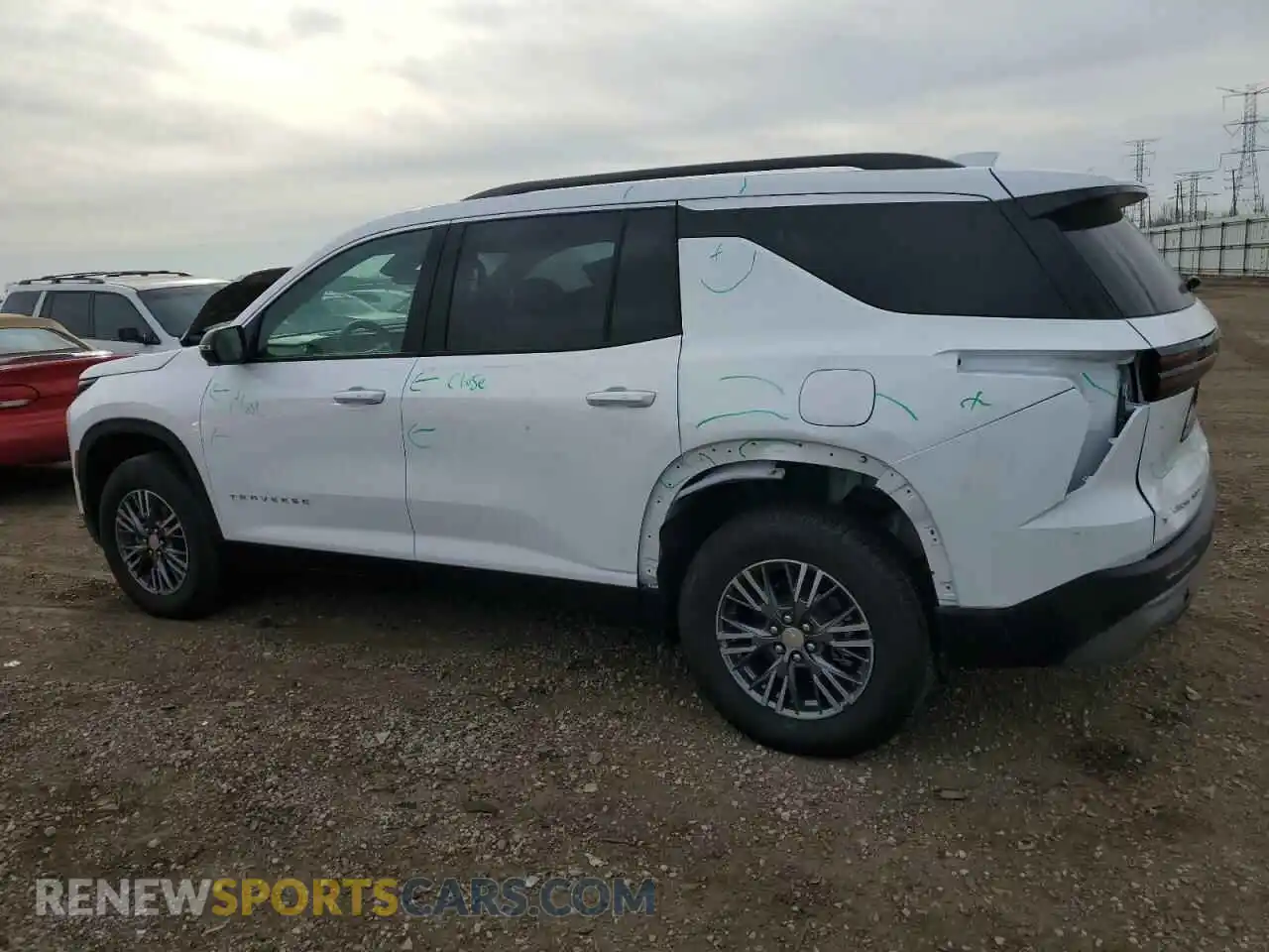 2 fotografías del automóvil dañado 1GNEVGRS4SJ136866 CHEVROLET TRAVERSE 2025