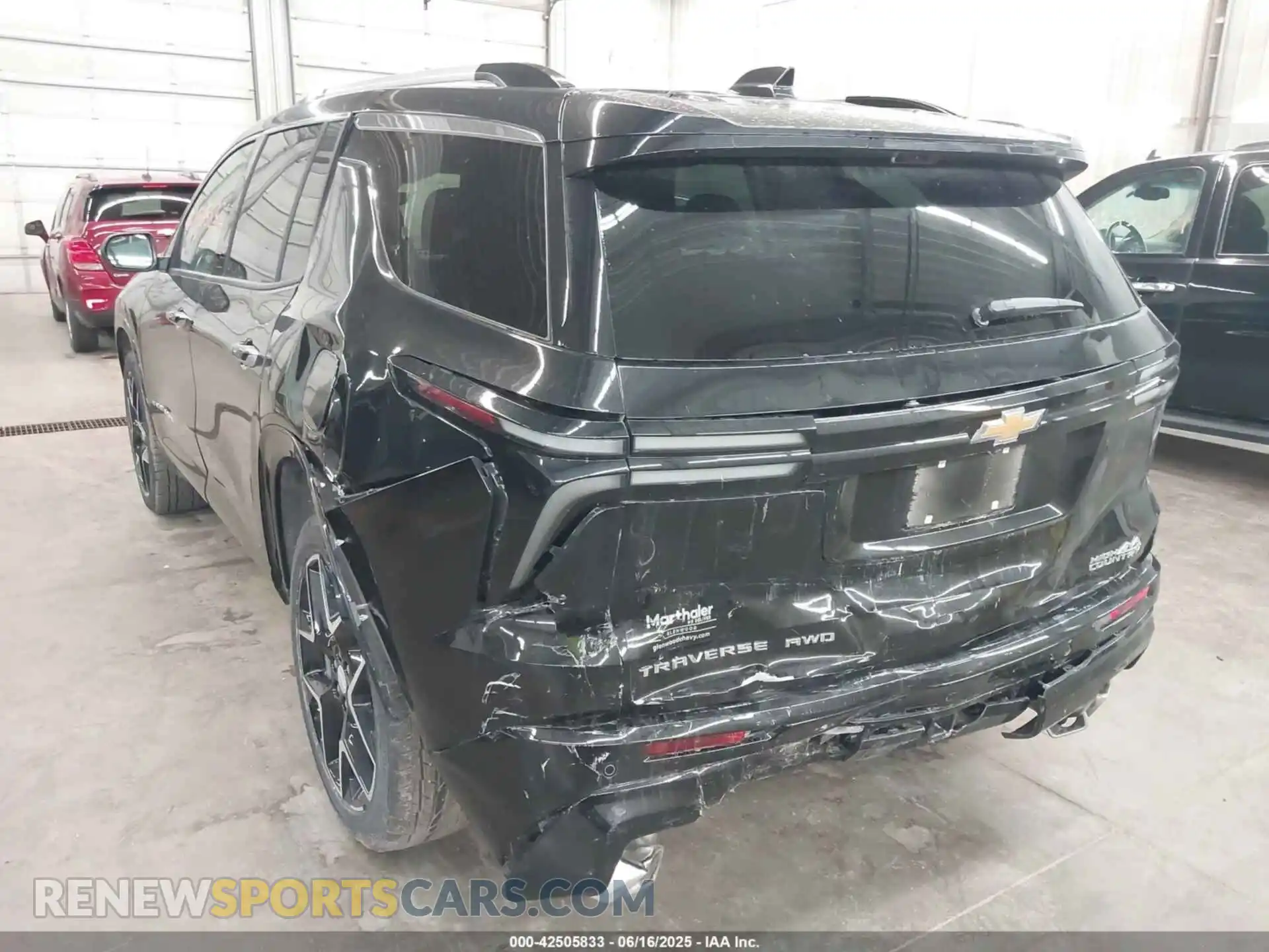 3 fotografías del automóvil dañado 1GNEVKRS2SJ202706 CHEVROLET TRAVERSE 2025