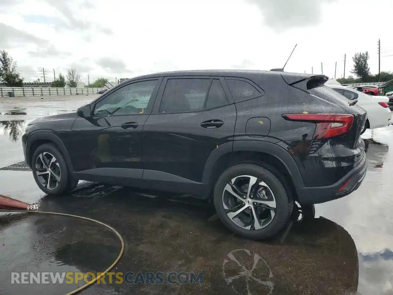 2 Фотография поврежденного автомобиля KL77LGEP2SC191990 CHEVROLET TRAX 1RS 2025