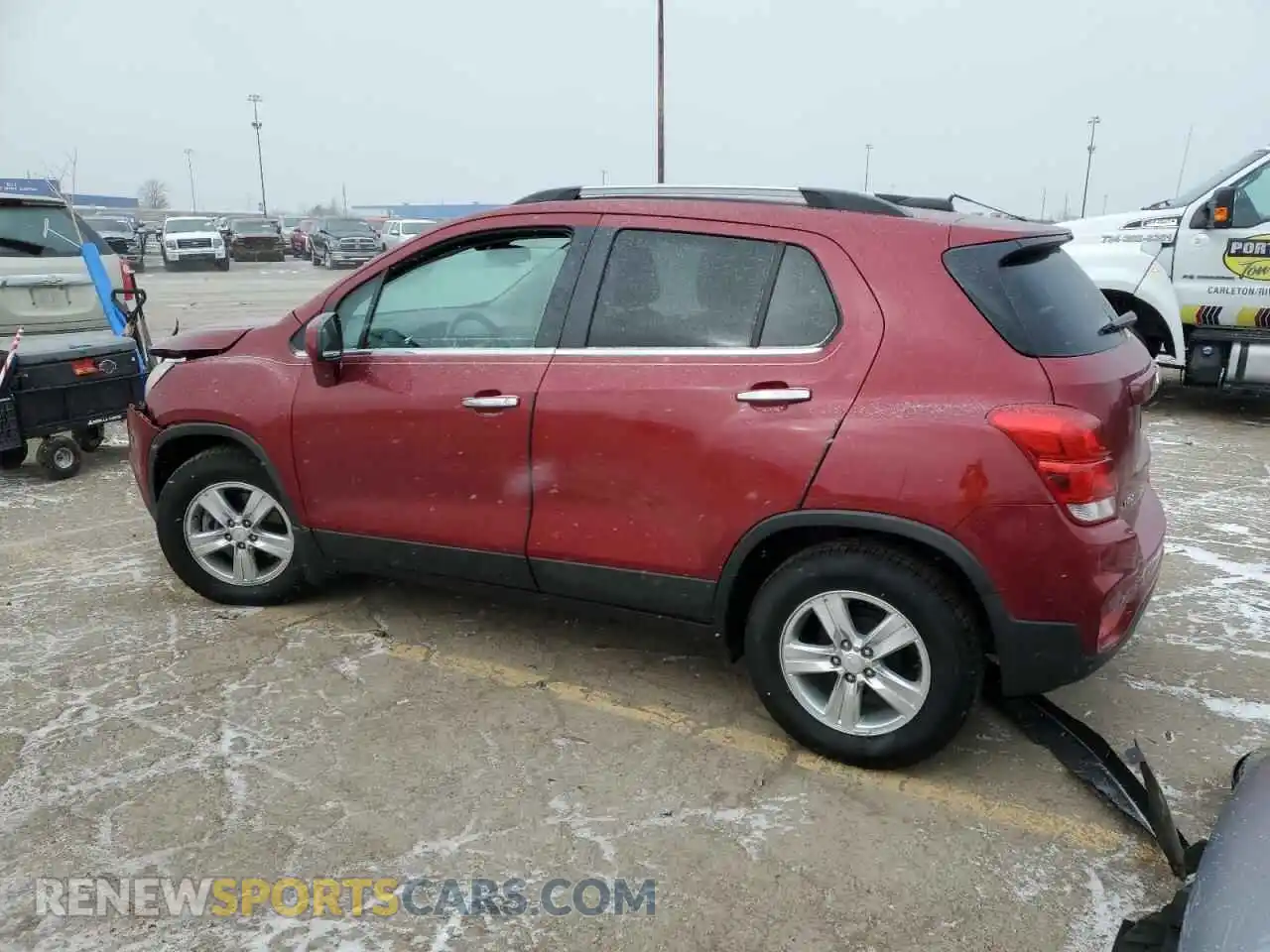 2 Photograph of a damaged car 3GNCJLSB0KL117665 CHEVROLET TRAX 2019