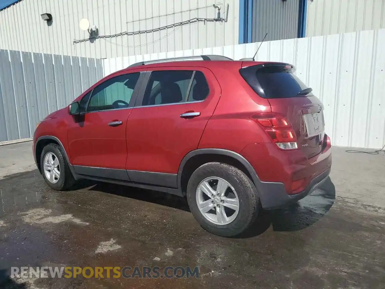 2 Photograph of a damaged car 3GNCJLSB2KL184686 CHEVROLET TRAX 2019