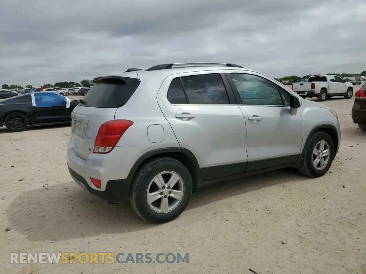 3 Photograph of a damaged car 3GNCJLSB5KL185461 CHEVROLET TRAX 2019
