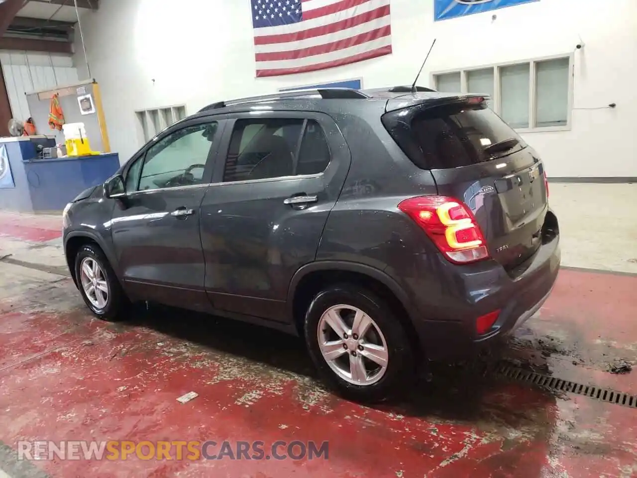 2 Photograph of a damaged car 3GNCJLSB6KL325873 CHEVROLET TRAX 2019