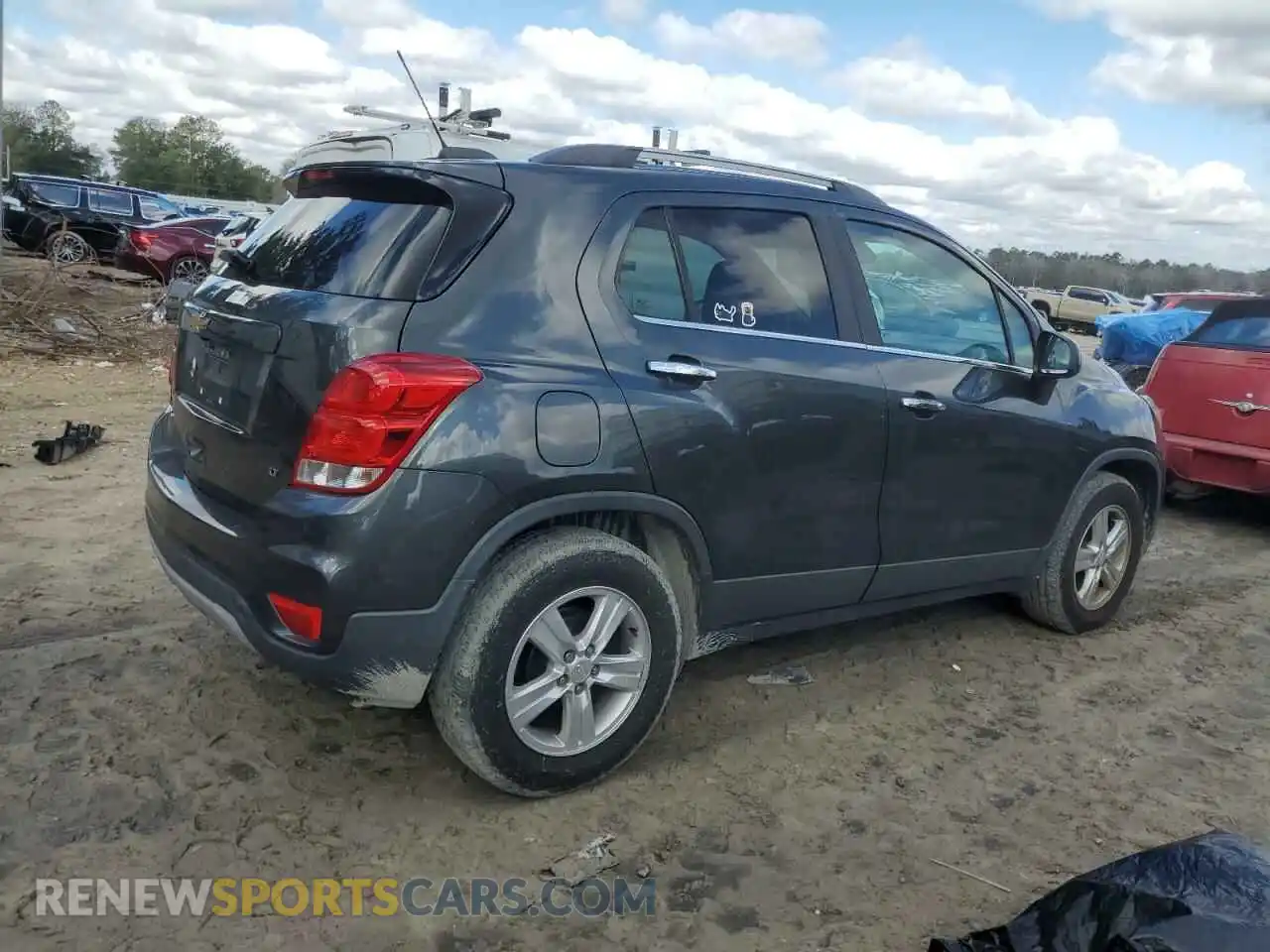 3 Photograph of a damaged car 3GNCJLSB6KL360672 CHEVROLET TRAX 2019