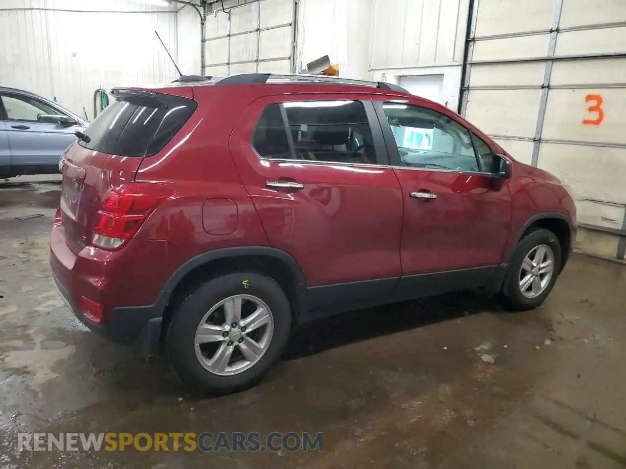 3 Photograph of a damaged car 3GNCJPSB5KL172068 CHEVROLET TRAX 2019