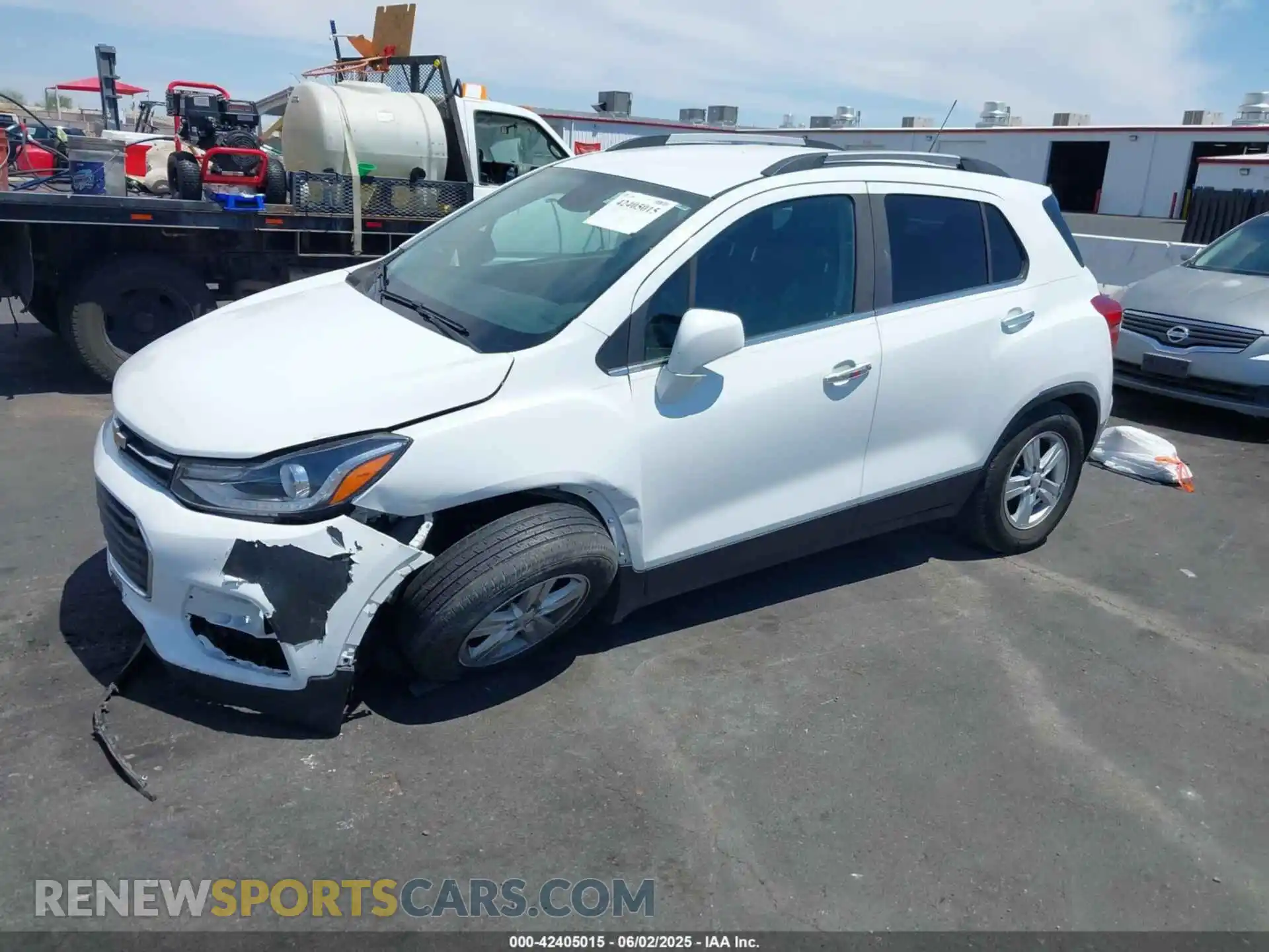 2 Photograph of a damaged car KL7CJLSB0KB938028 CHEVROLET TRAX 2019