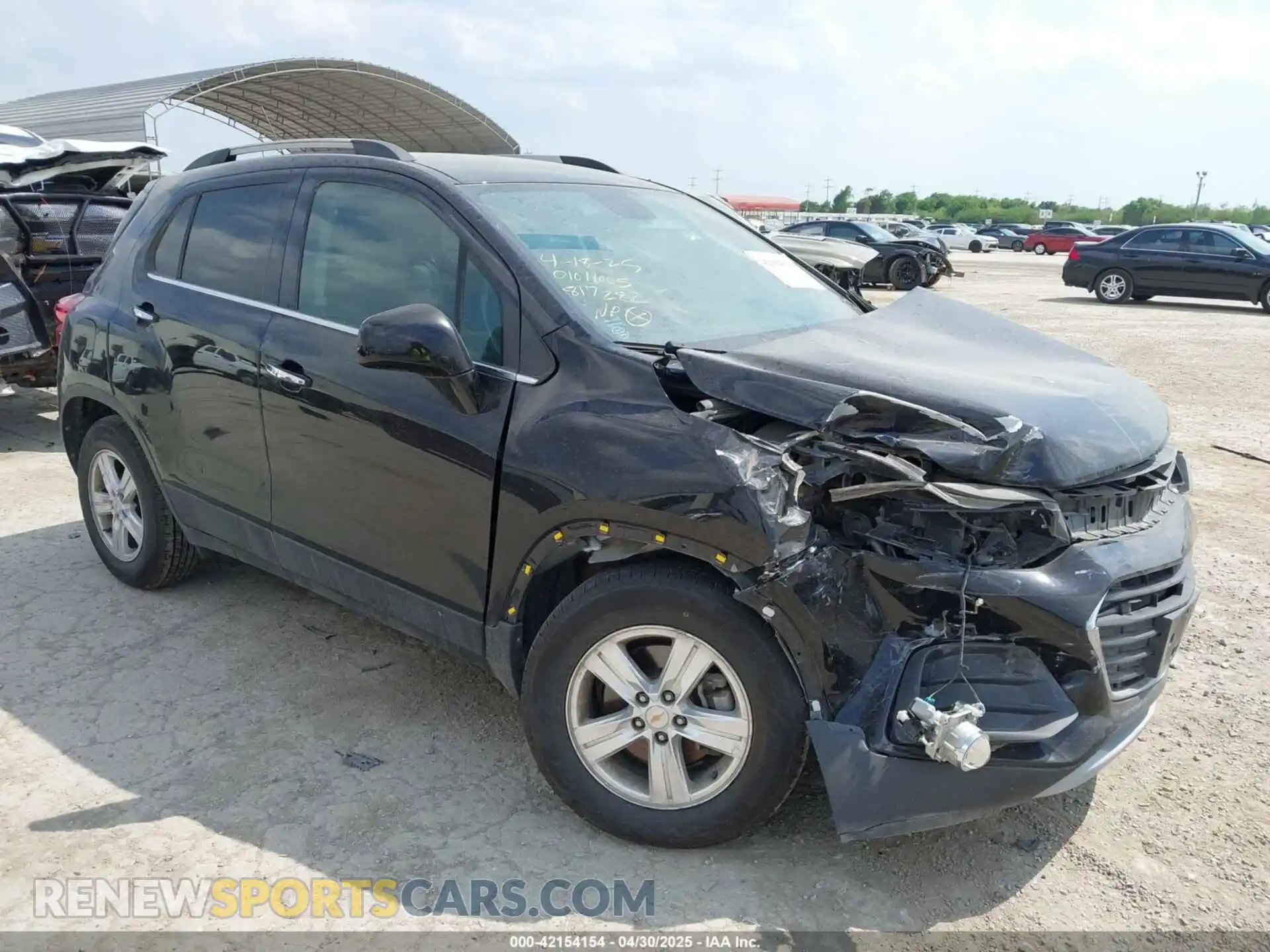 1 Photograph of a damaged car KL7CJLSB1KB817282 CHEVROLET TRAX 2019