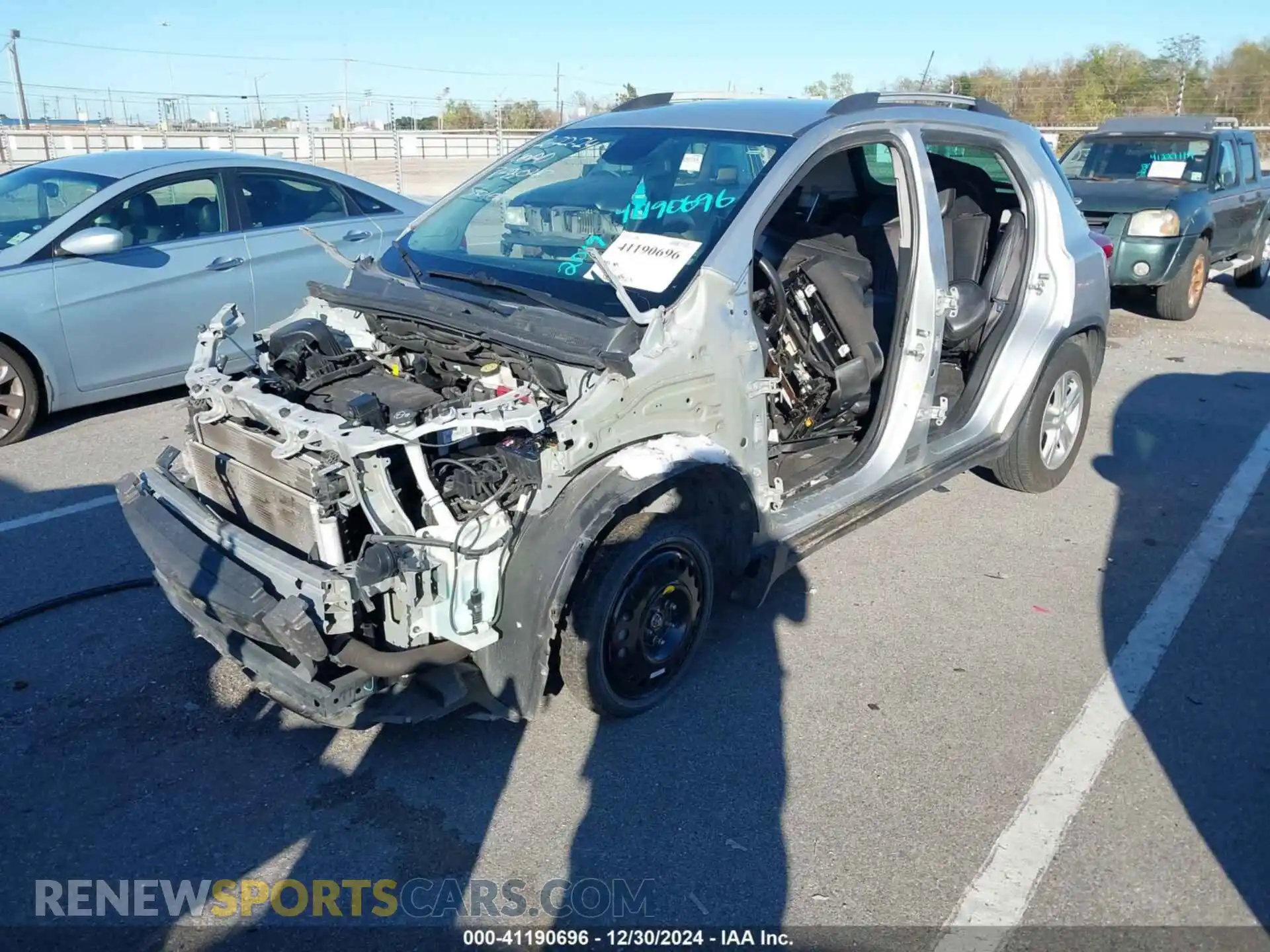2 Photograph of a damaged car KL7CJLSB3KB748045 CHEVROLET TRAX 2019