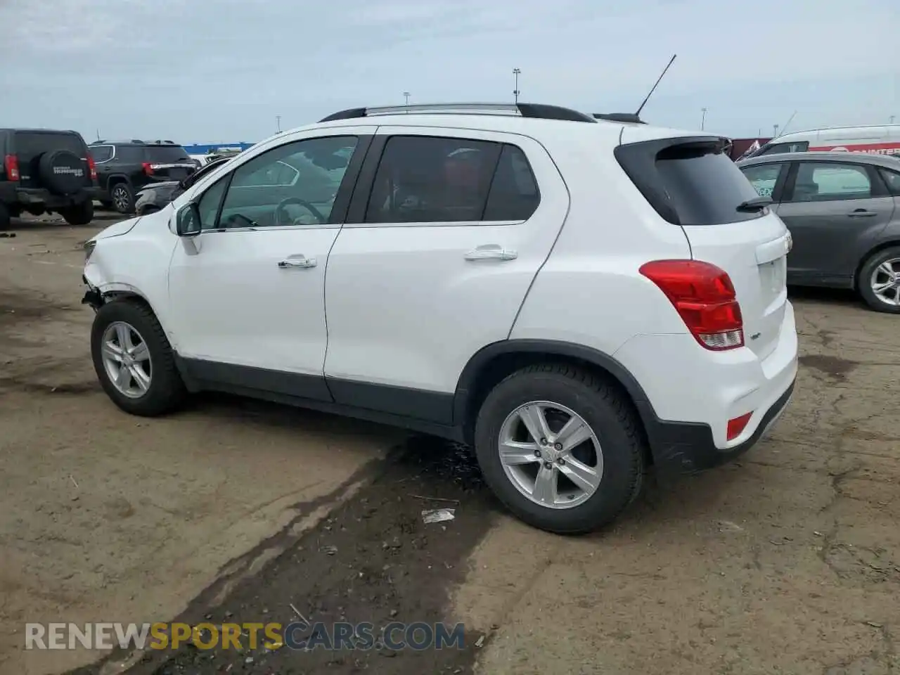 2 Photograph of a damaged car KL7CJLSB3KB797360 CHEVROLET TRAX 2019