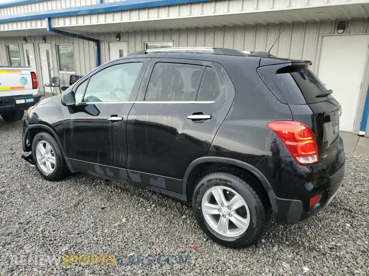 2 Photograph of a damaged car KL7CJLSB4KB720271 CHEVROLET TRAX 2019