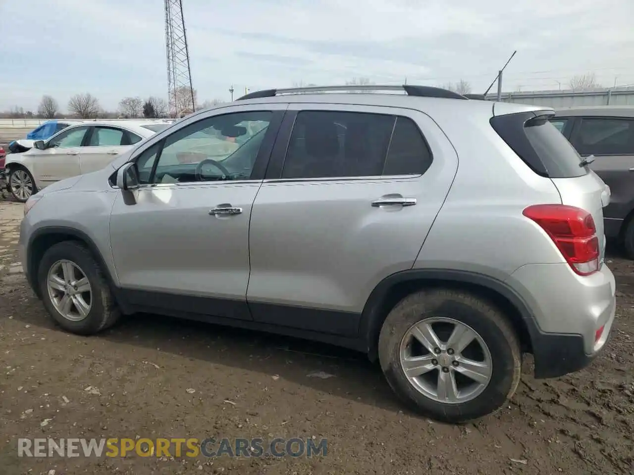 2 Photograph of a damaged car KL7CJLSB4KB753254 CHEVROLET TRAX 2019
