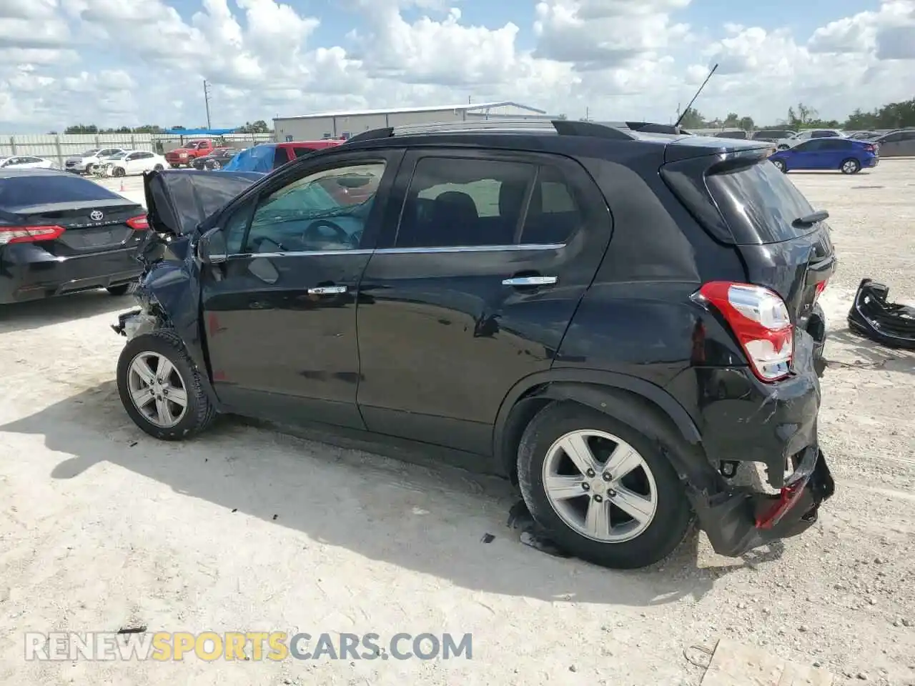 2 Photograph of a damaged car KL7CJLSB4KB928618 CHEVROLET TRAX 2019