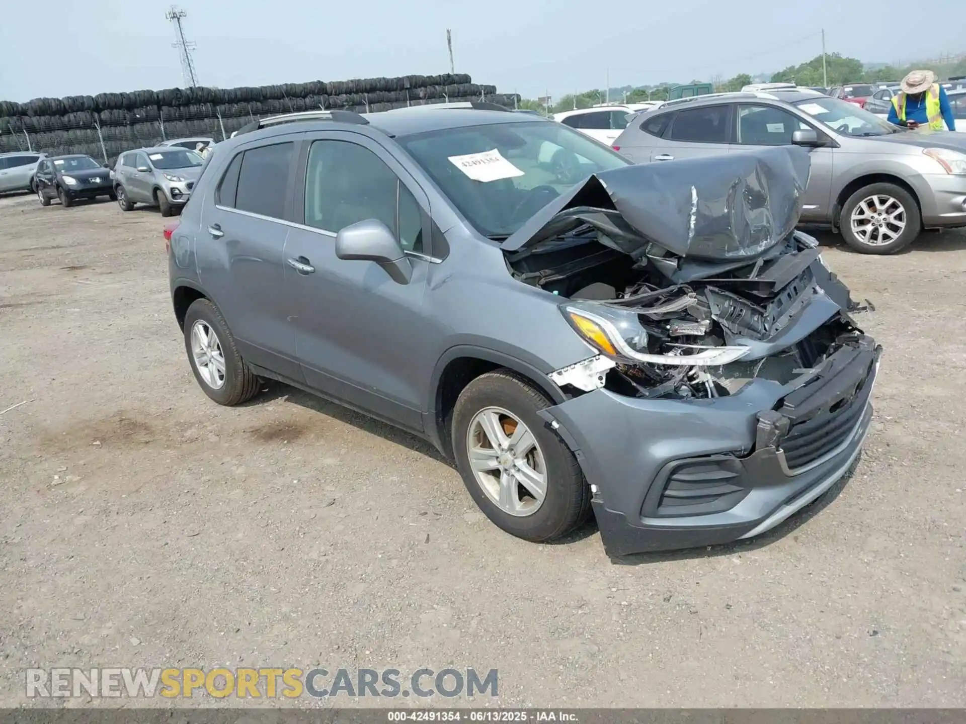 1 Photograph of a damaged car KL7CJLSB4KB942891 CHEVROLET TRAX 2019