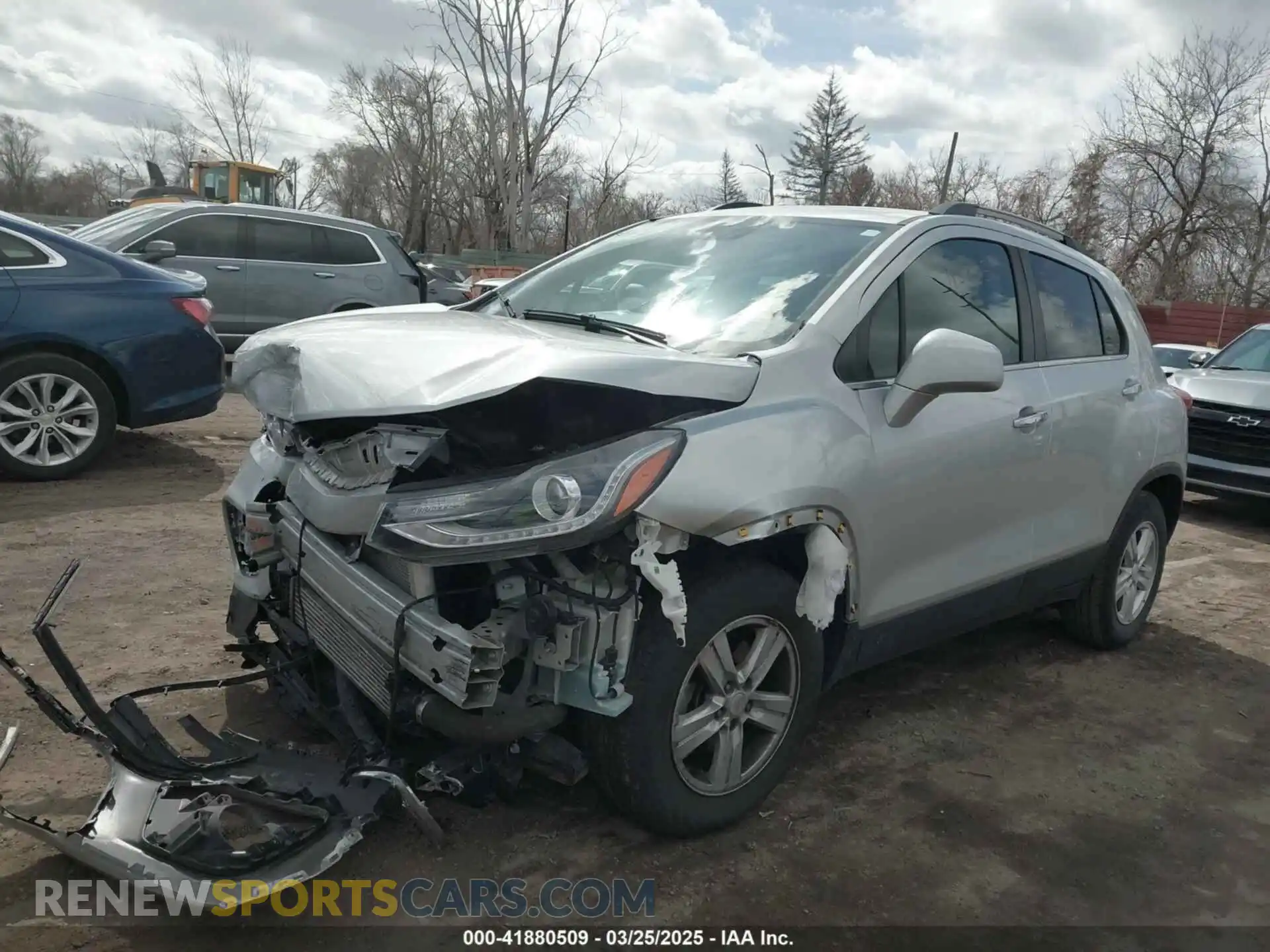 2 Photograph of a damaged car KL7CJLSB5KB833078 CHEVROLET TRAX 2019